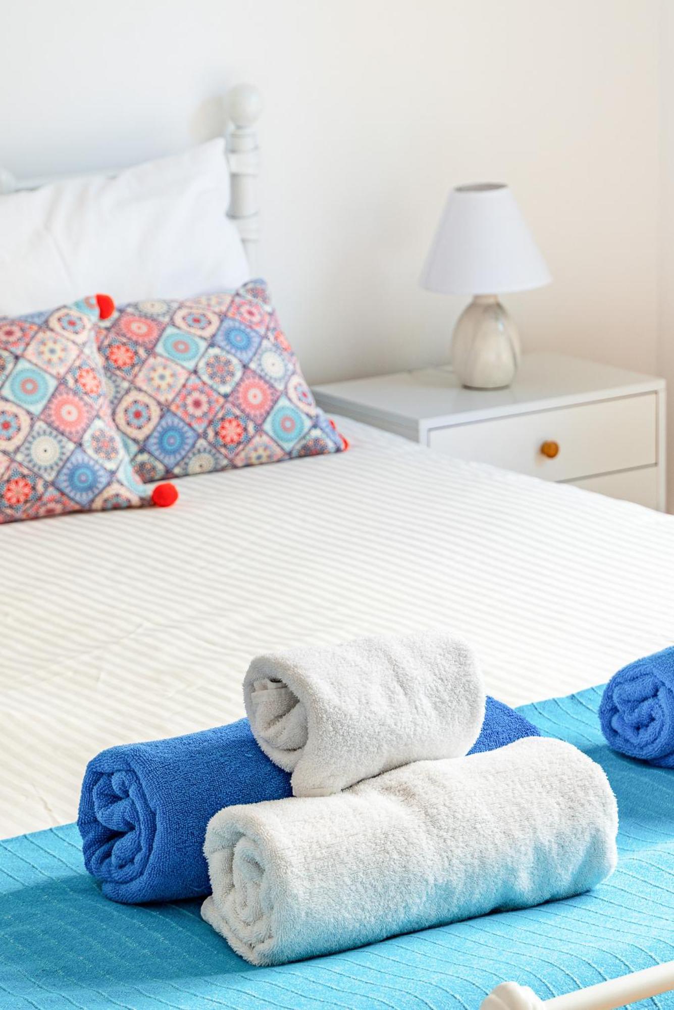 Beach Front Villa Mer Blu By Ezoria Villas 코럴베이 외부 사진