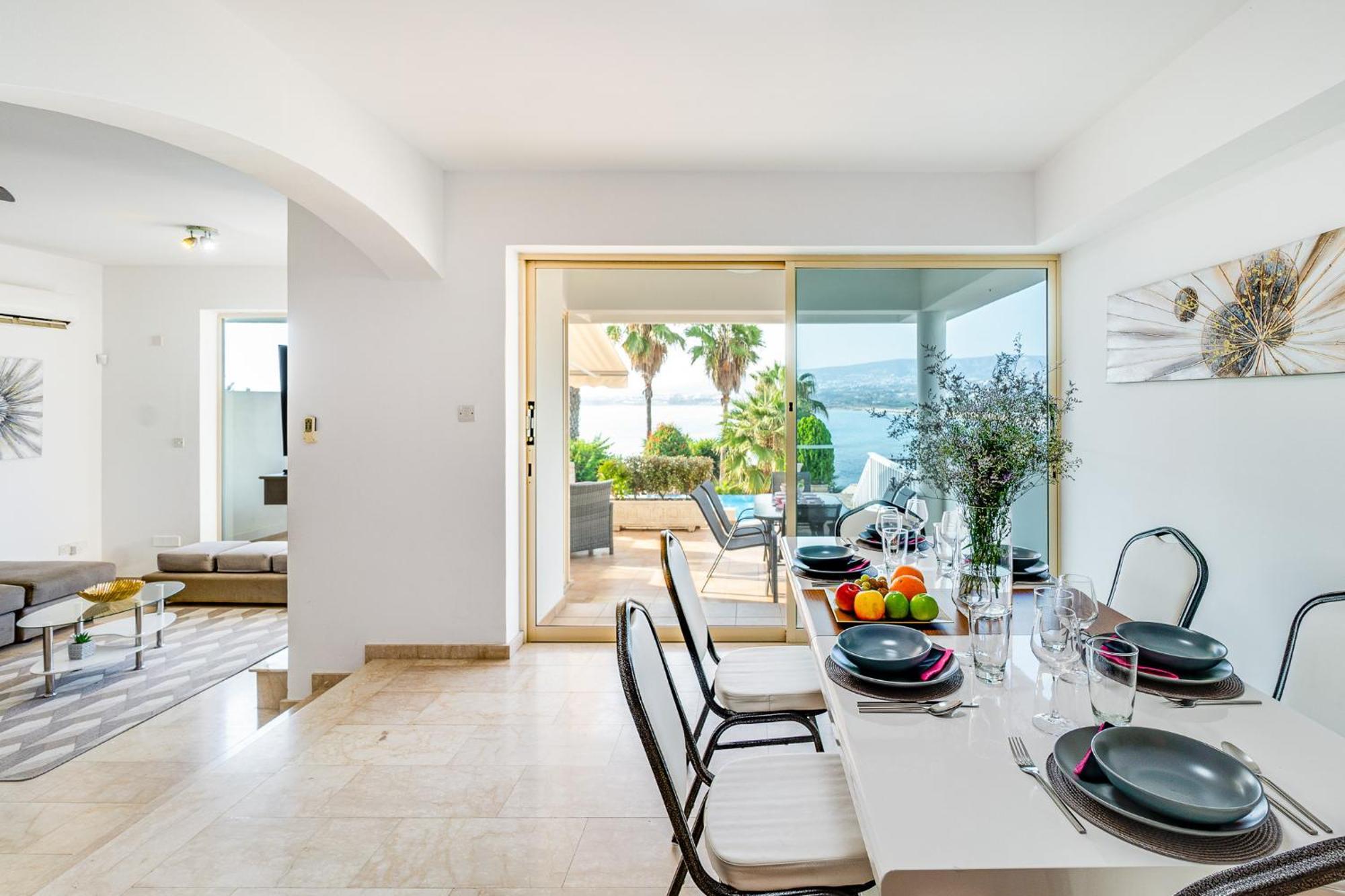 Beach Front Villa Mer Blu By Ezoria Villas 코럴베이 외부 사진